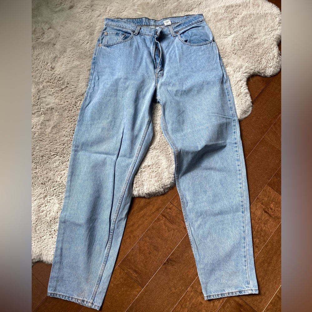 Vintage Levi 560 Loose Fit Tapered Leg Jean